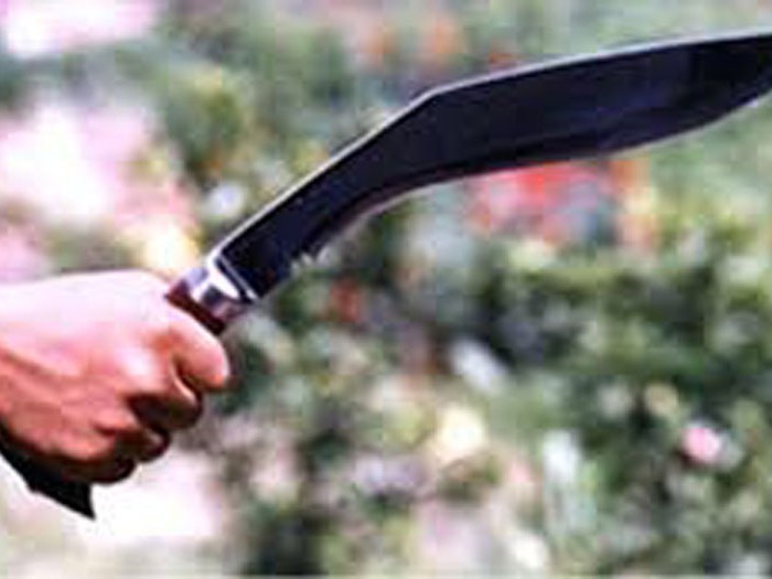 ६२ वर्षीय बृद्धमाथी खुकुरी प्रहार