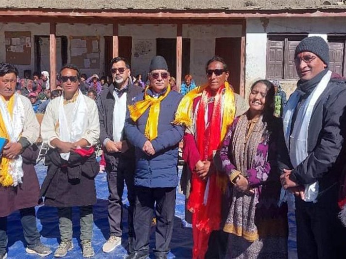 डोल्पोबुद्वका गाउँपालिका अध्यक्ष सहित तीन वडा अध्यक्ष माओवादी केन्द्रमा प्रवेश 