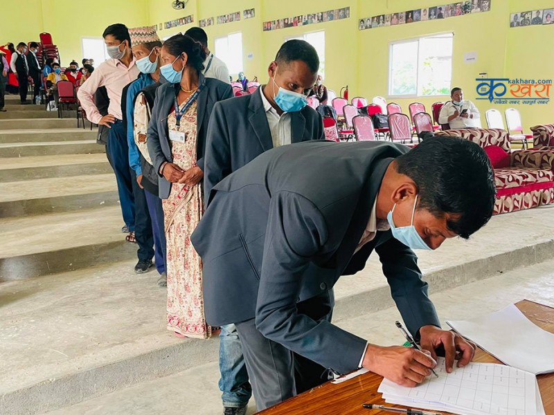 मुसीकोट नगरपालिकाको केन्द्र शेरिगाउँमा राख्ने प्रस्तावमा मतदान जारी