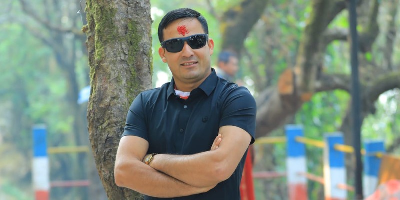 ओलीद्वारा विद्यालयलाई खेलकुद सामग्री सहयोग 