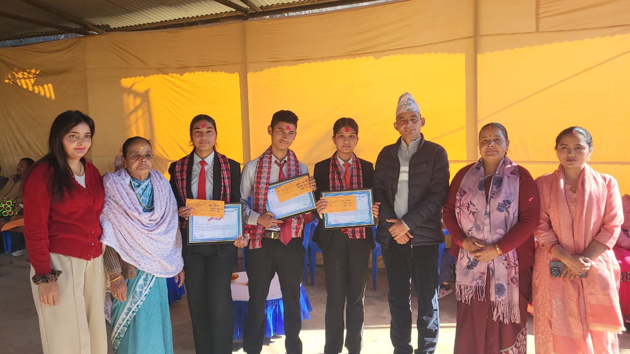 यमुना नन्द नमुना माविमा निबन्ध प्रतियोगिता सम्पन्न 