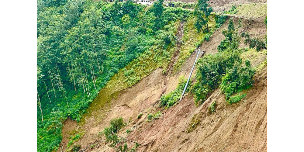 सल्यान-रुकुम ३३ केभी प्रशारण लाइन बन्द
