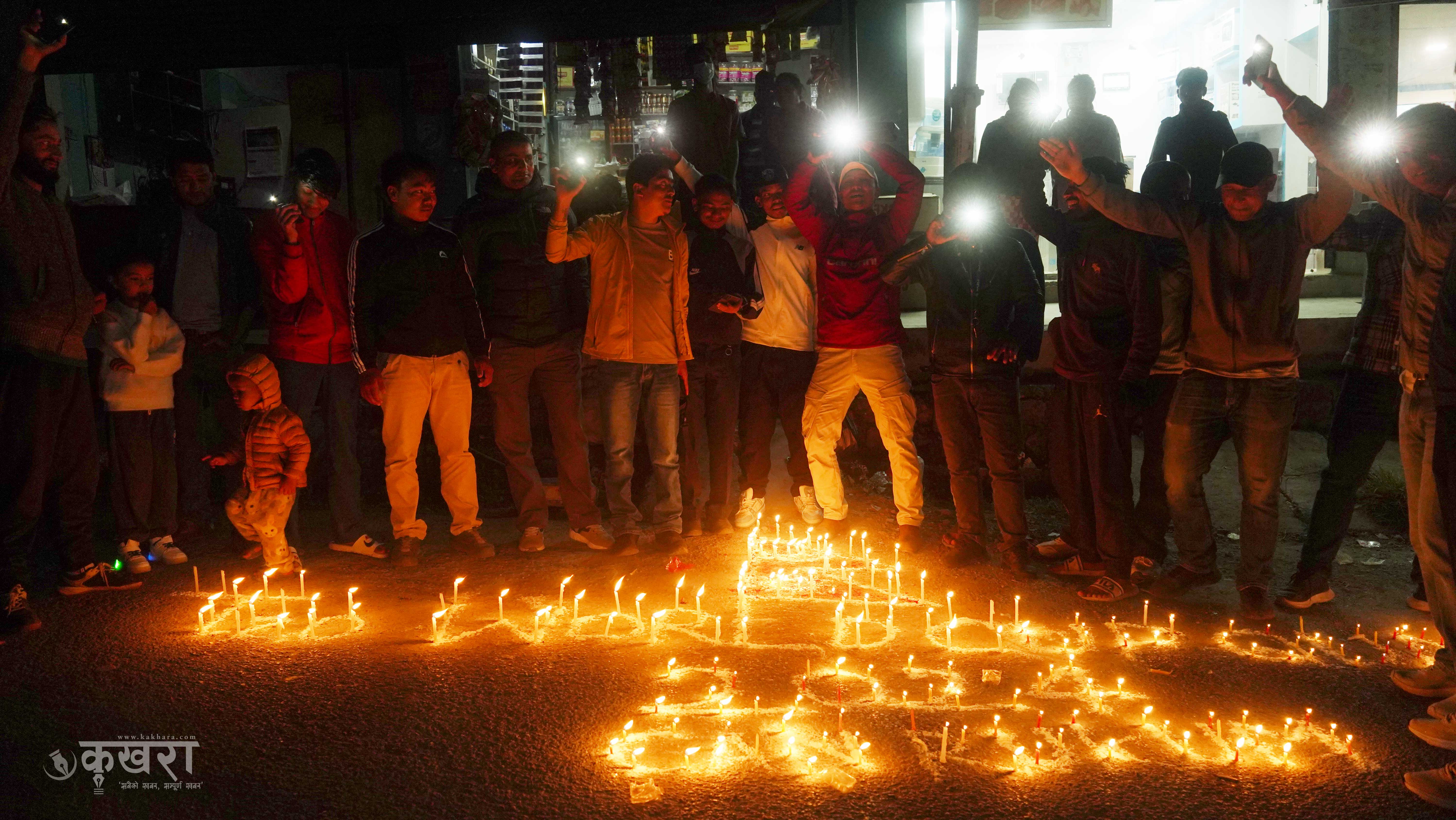 नेपाल टी–२० विश्वकपमा छनोट भएको खुसीयालीमा मुसिकोटमा दीप प्रज्वलन
