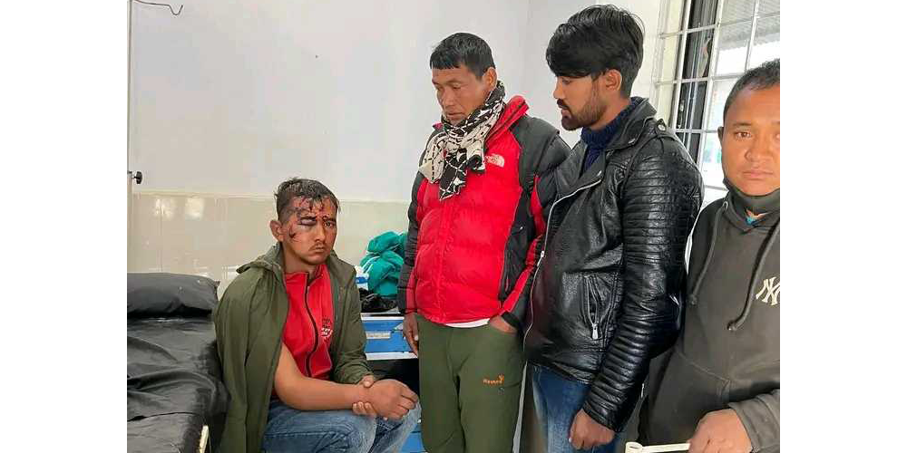 घाइतेलाई सहयोग