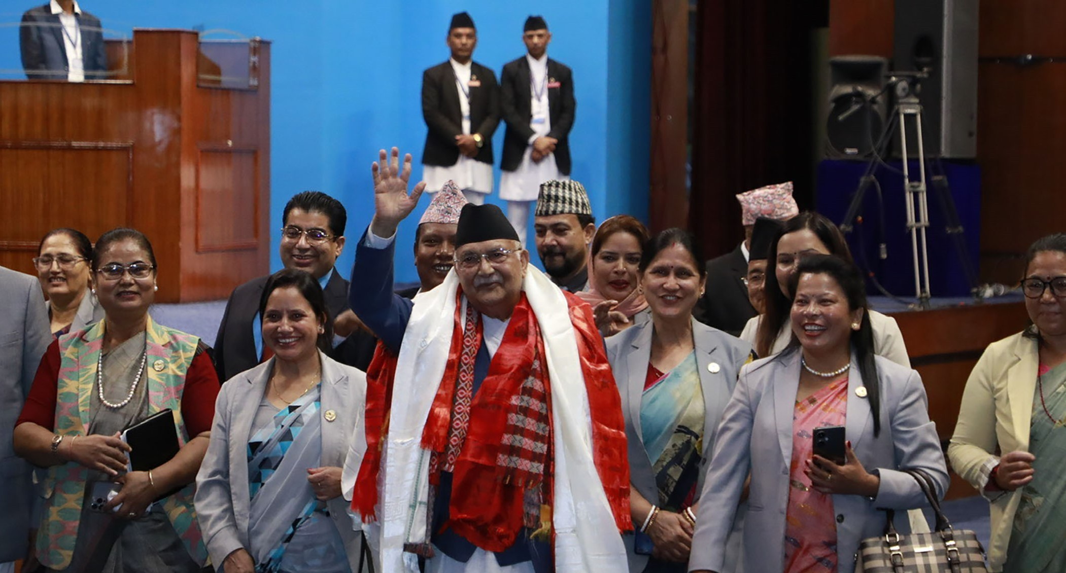 प्रधानमन्त्री ओलीलाई दुई तिहाइ विश्वासको मत