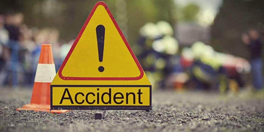टिप्पले स्कुटरलाई टक्कर दिँदा त्रिवेणीका ३ जना घाइते 