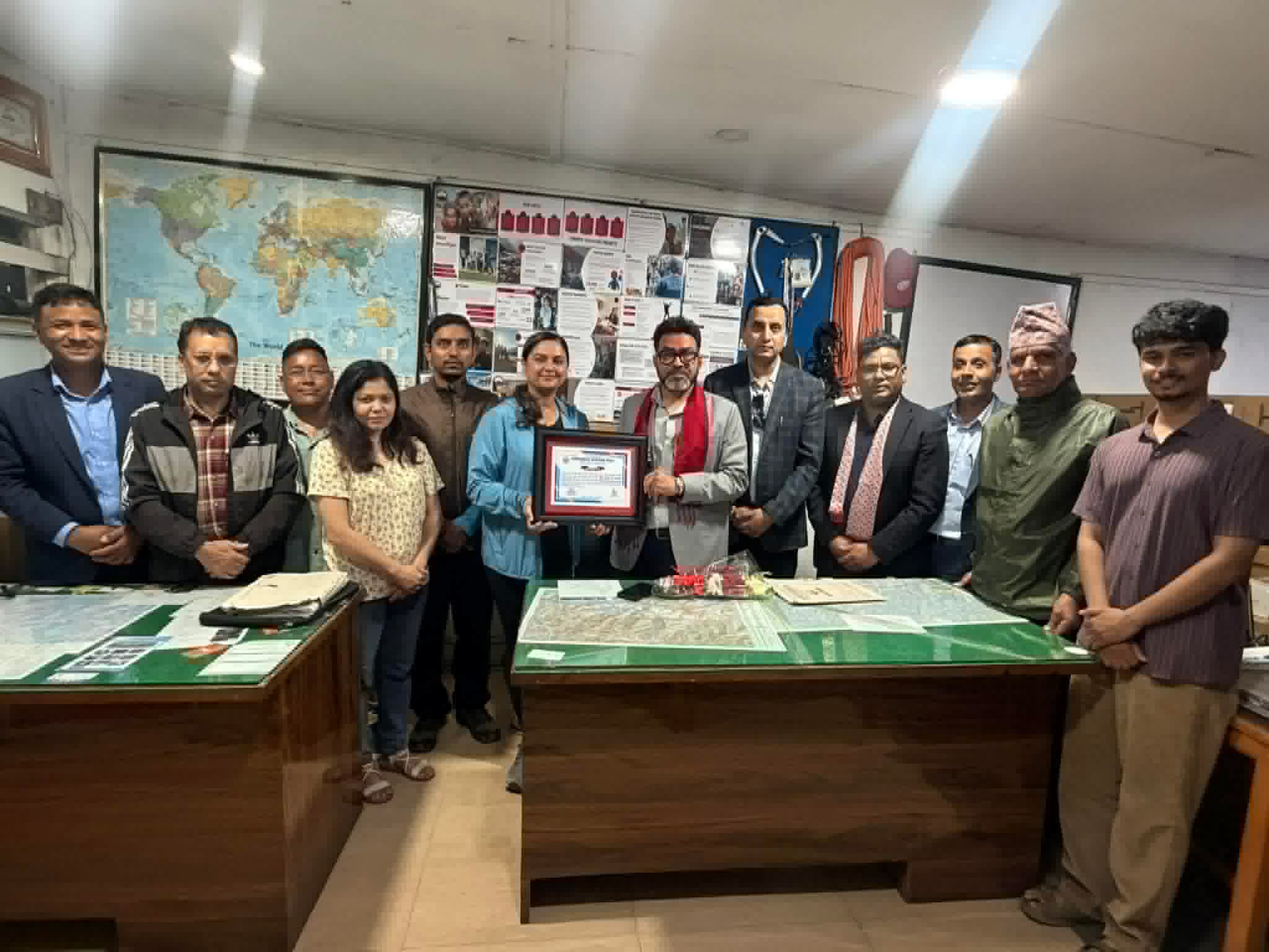 कर्मफ्लाइट्स फाउन्डेसन र गण्डकी प्रदेशका भौतिक विकास तथा यातायात मन्त्रीबिच अन्तरक्रिया 