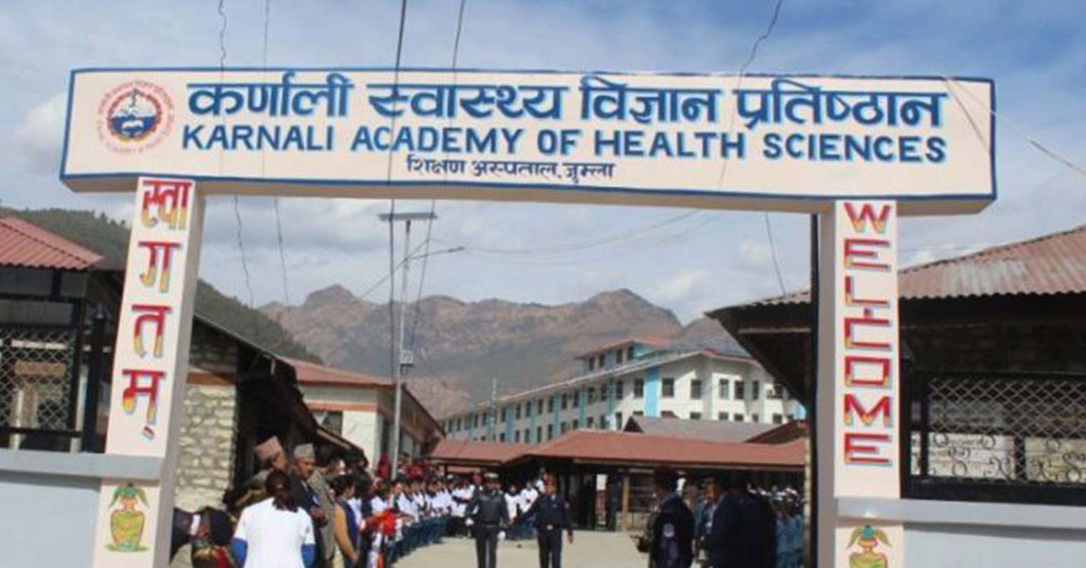 कर्णाली स्वास्थ्य विज्ञान प्रतिष्ठानमा तालाबन्दी
