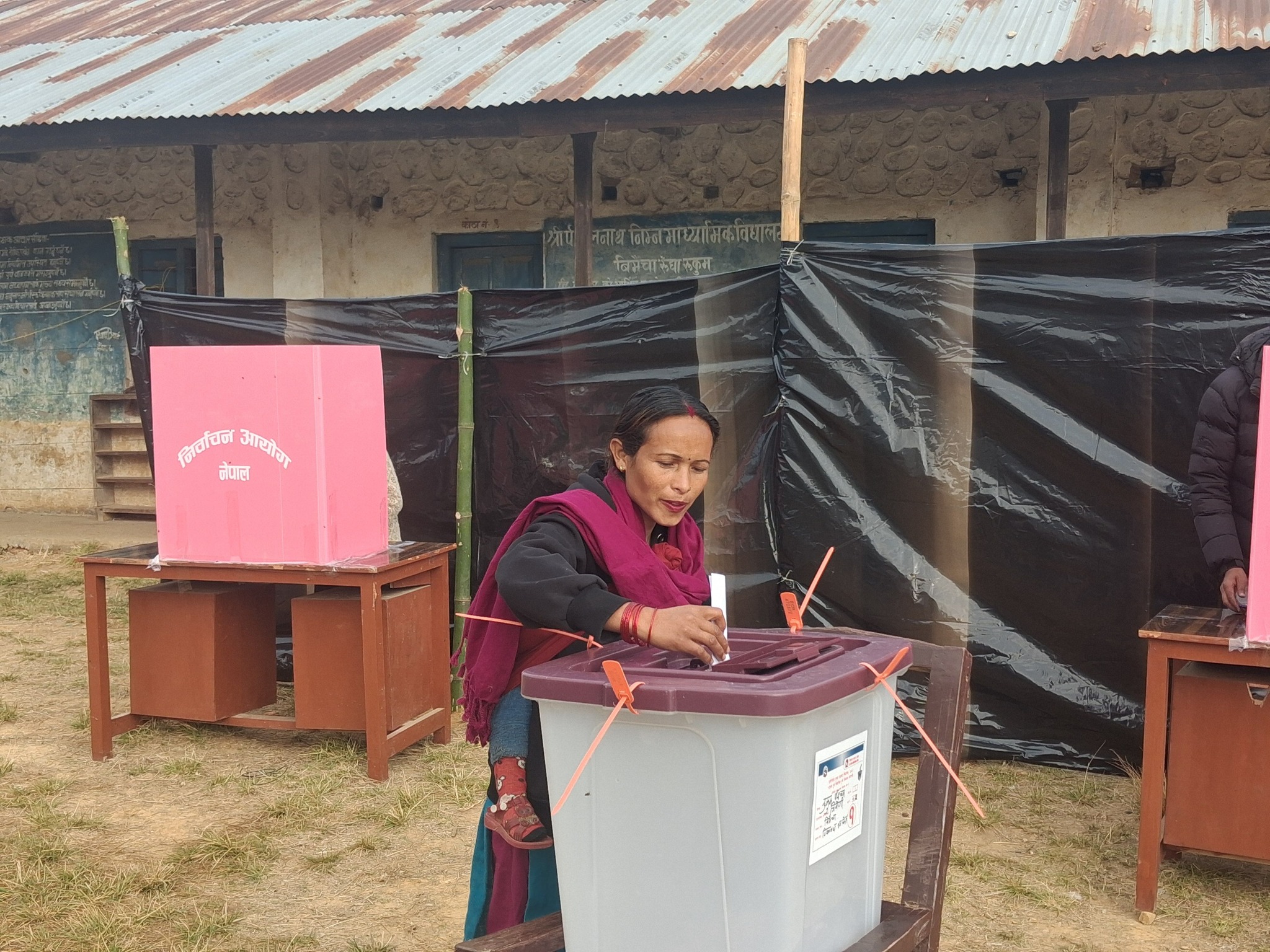 रुकुम पश्चिममा ३:३० सम्म झन्डै ५७ प्रतिशत मत खस्यो 