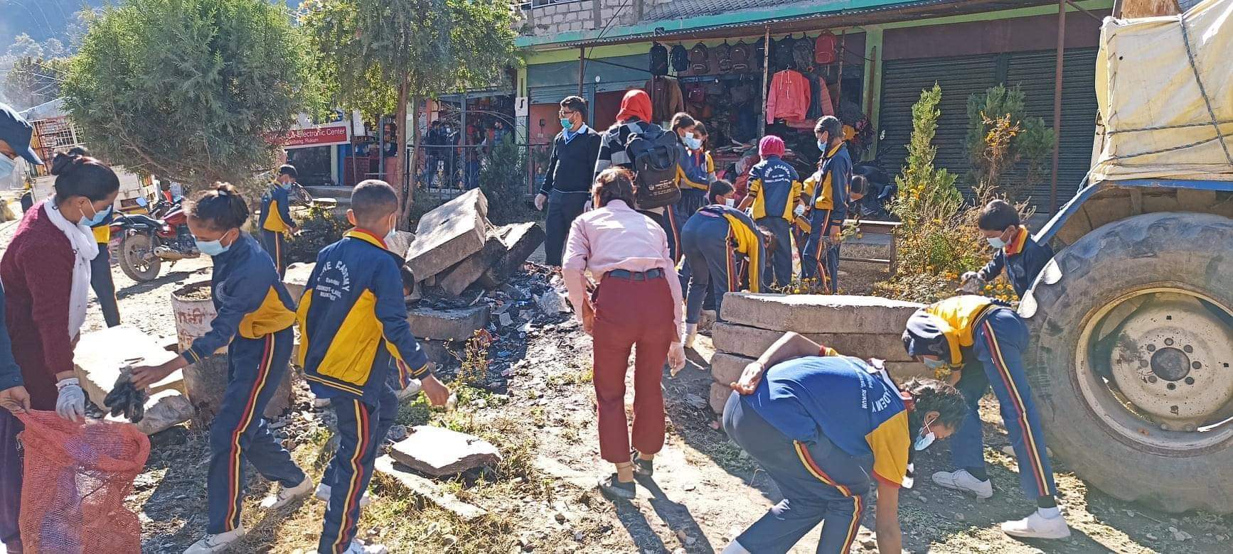 प्याब्सन दिवशमा सरसफाई